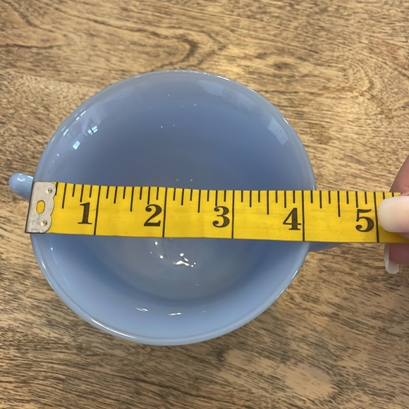 Vintage 2 piece Pyrex Delphite pitcher and sugar dish set - Picture 13 of 16